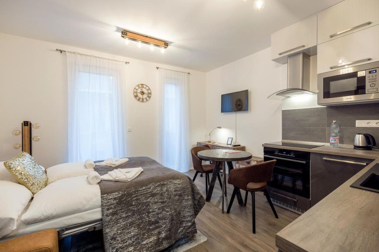 Central Sphere Apartment Boedapest Buitenkant foto